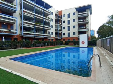 Apartamento con piscina en venta en Carrer Mestral
