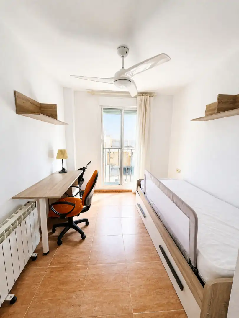 Dormitori de Apartament de lloguer en Moncofa amb Aire condicionat, Calefacció i Terrassa