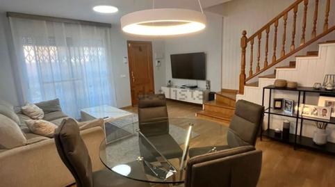 Photo 2 of Houses for sale in Avinguda 9 D'octubre, Nuevo Centro, Sagunto / Sagunt