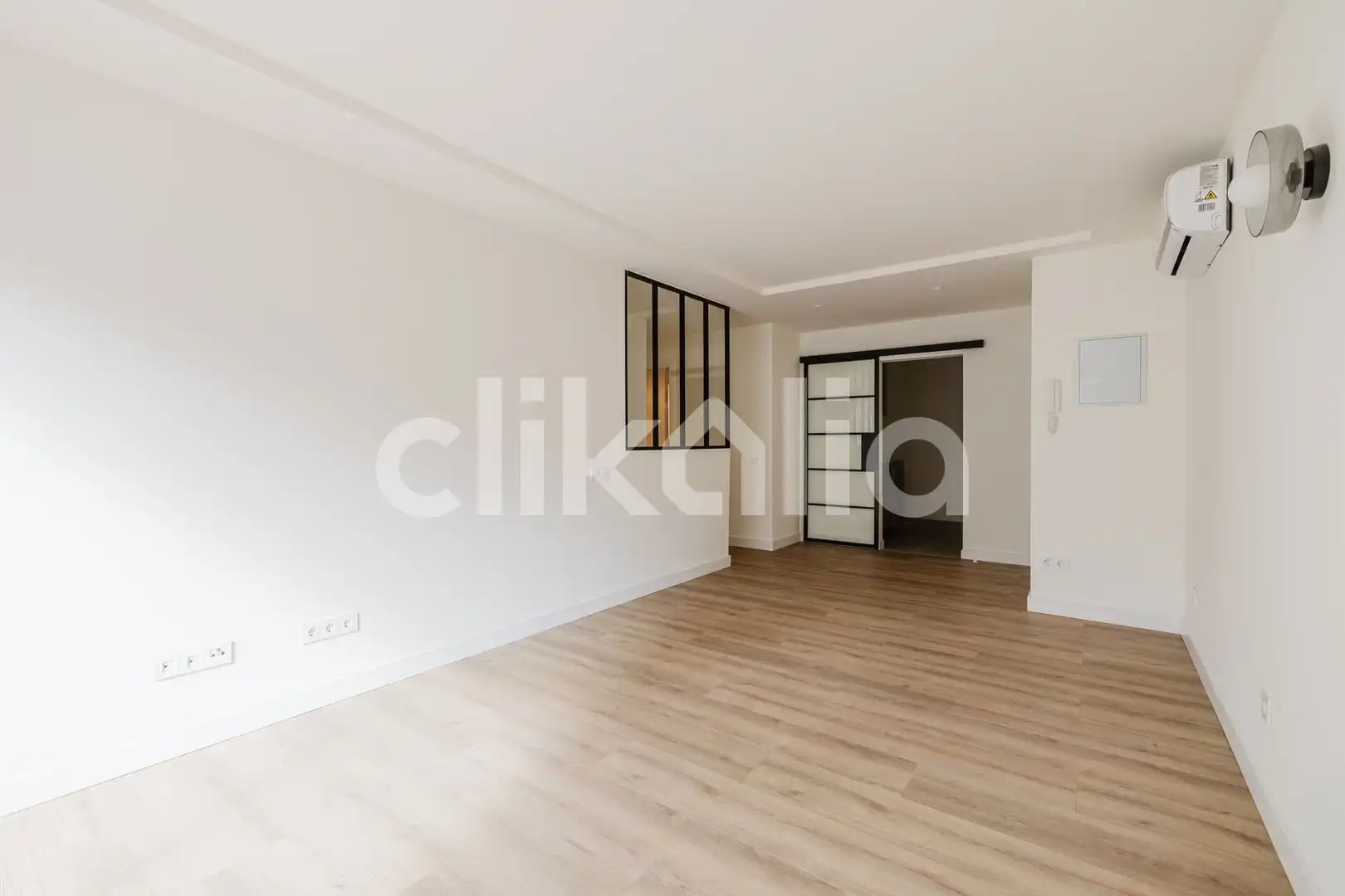 Flat for sale in Málaga  with Air Conditioner, Terrace and Balcony