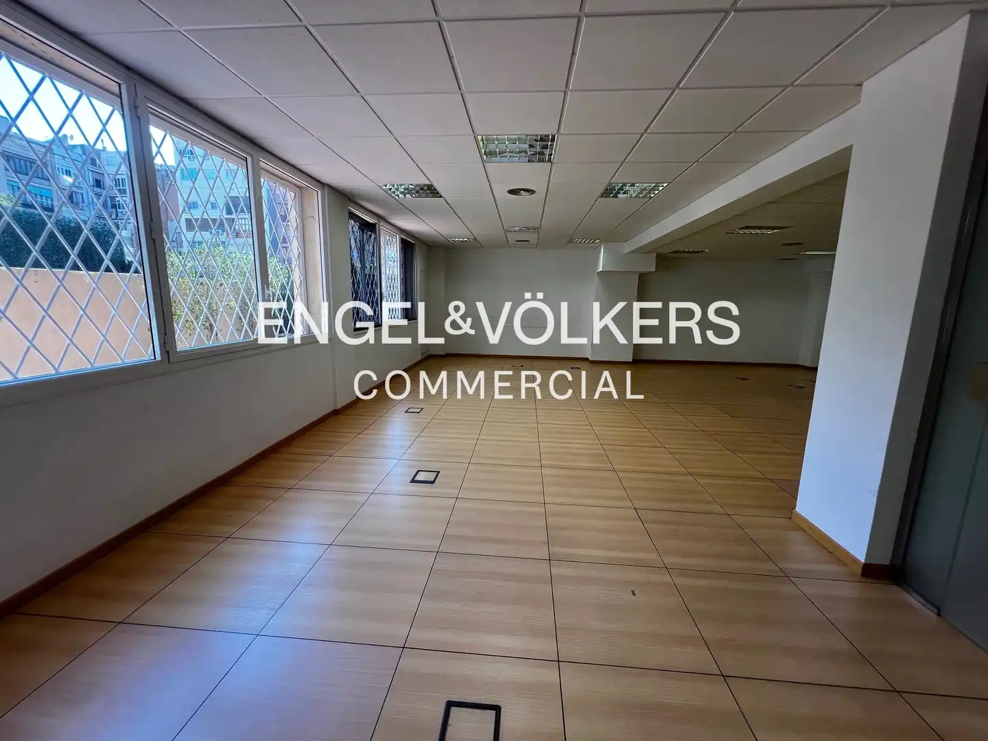 Büro zur Miete in Barcelona mit Klimaanlage und Terrasse