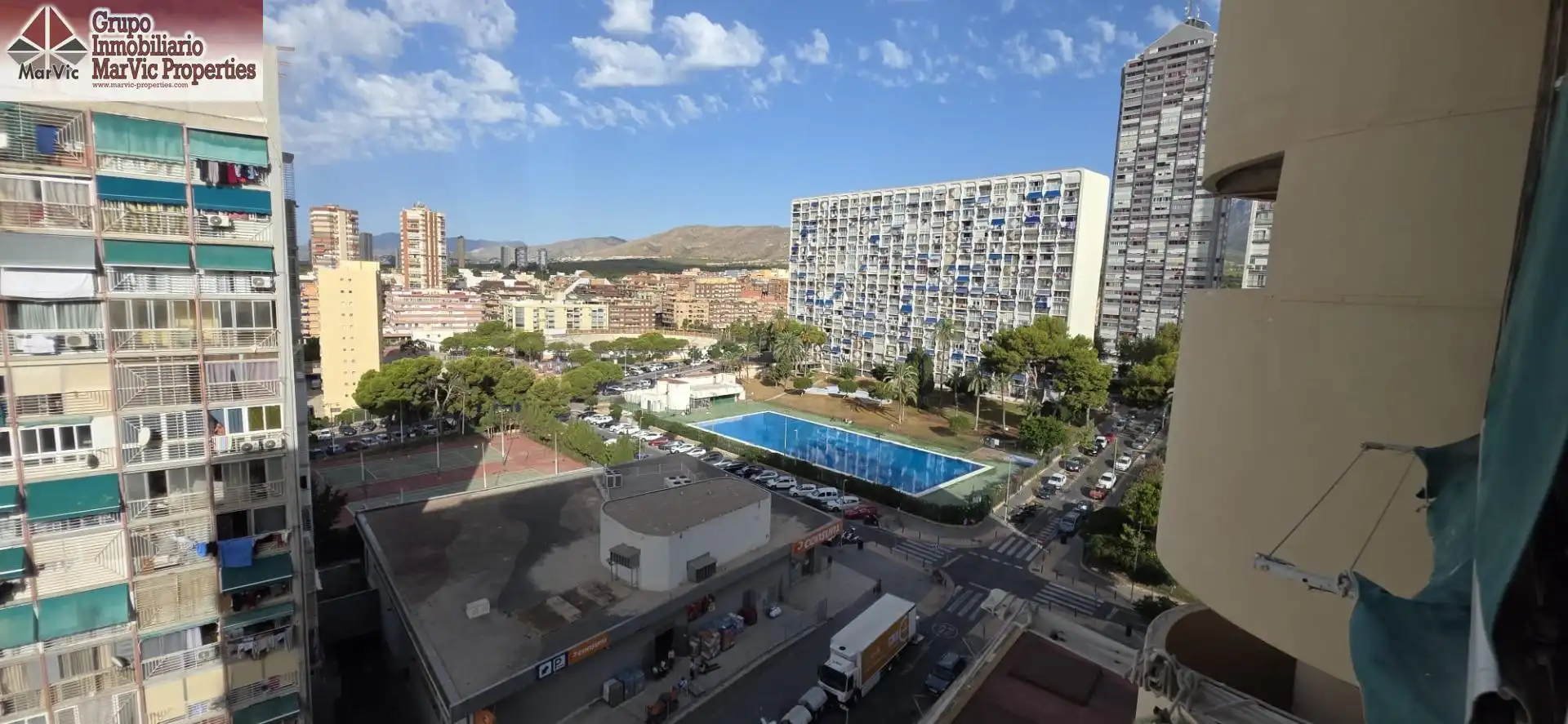 Vista exterior de Apartamento en venta en Benidorm con Aire acondicionado, Jardín privado y Amueblado