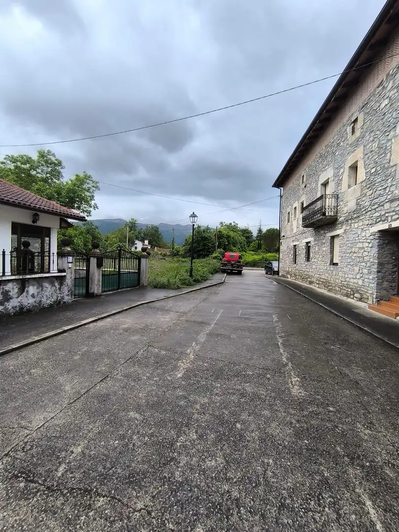 Aparcament de Casa o xalet en venda en Valle de Mena amb Calefacció i Balcó