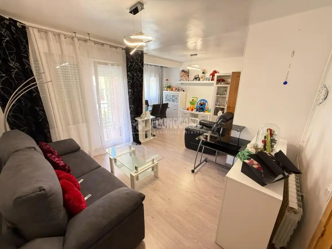 Sala de estar de Piso en venta en Guadalajara con Aire acondicionado, Calefacción y Terraza