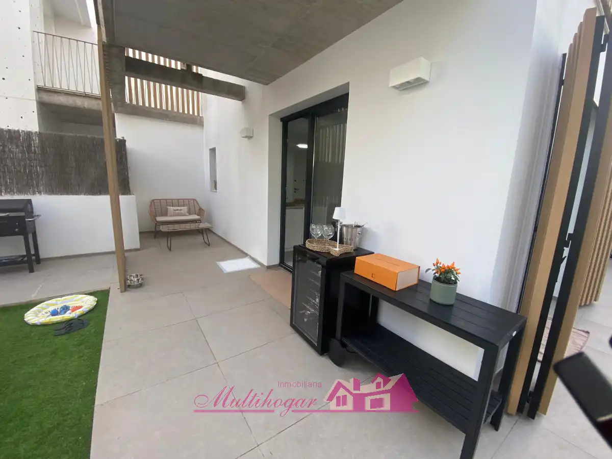 Terraza de Planta baja en venta en Sant Antoni de Portmany con Aire acondicionado, Calefacción y Jardín privado