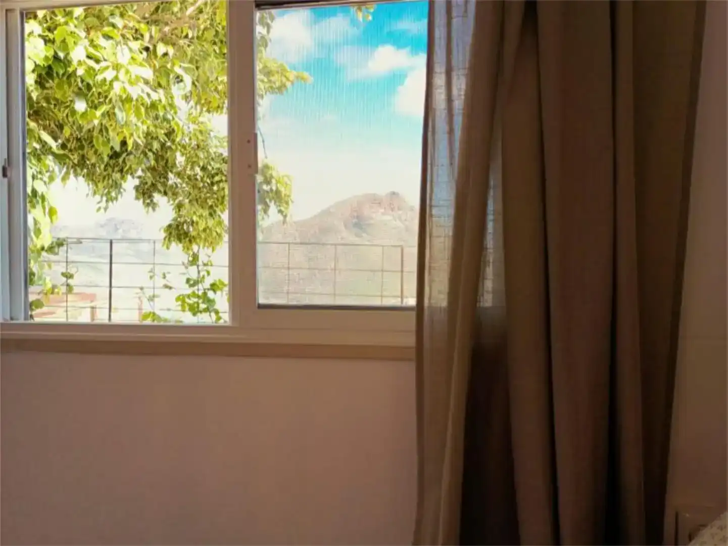 Bedroom of Flat for rent in Arona  with Air Conditioner, Private garden and Parquet flooring