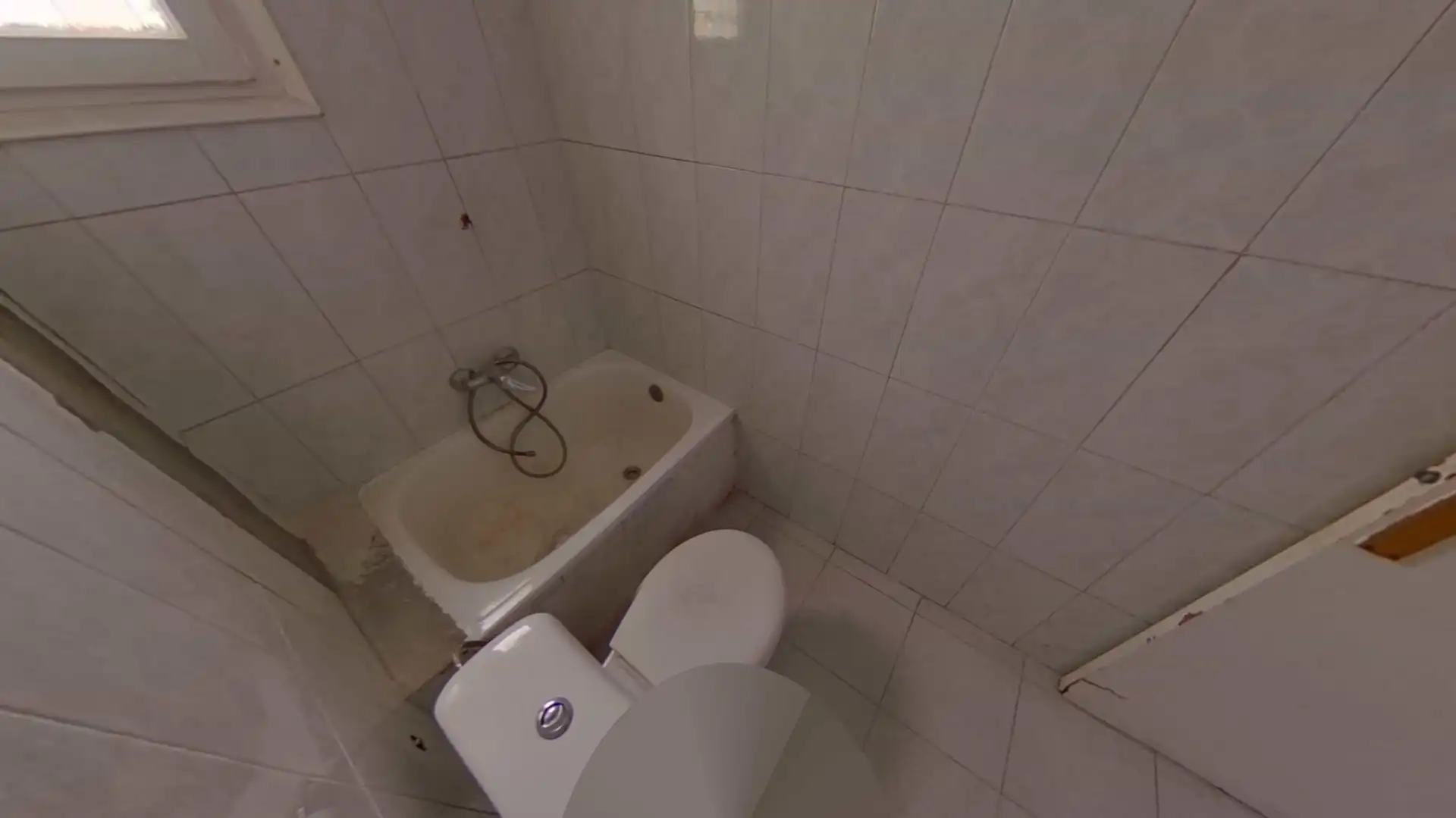 Baño de Piso en venta en Ripollet con Balcón