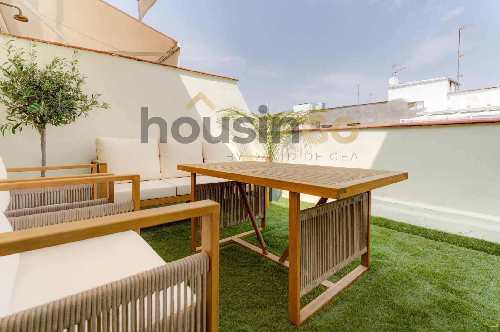 Terraza de Ático en venta en  Madrid Capital con Aire acondicionado, Calefacción y Parquet