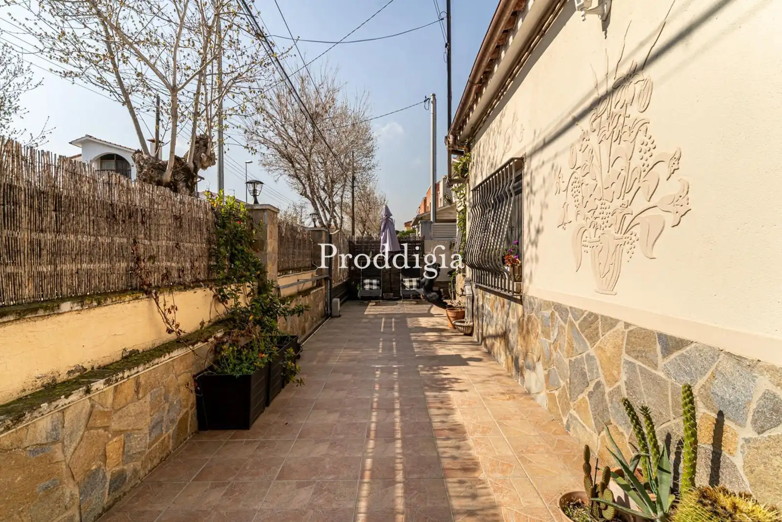 Exterior view of Houses for sale in Cerdanyola del Vallès  with Air Conditioner, Heating and Terrace