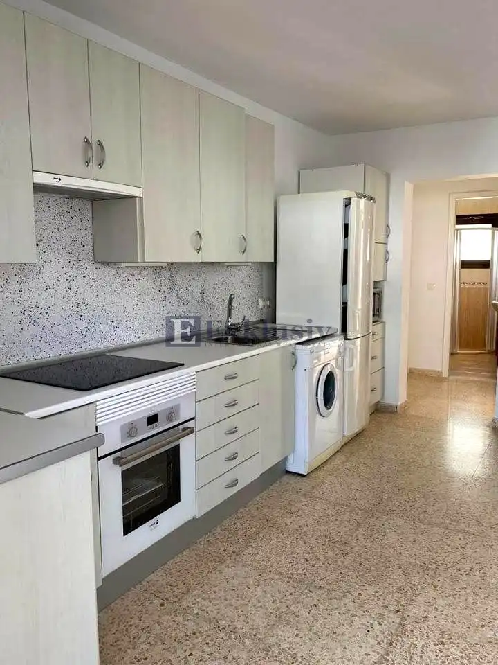 Küche von Erdgeschoss zur Miete in Puerto de la Cruz mit Privatgarten, Terrasse und Möbliert