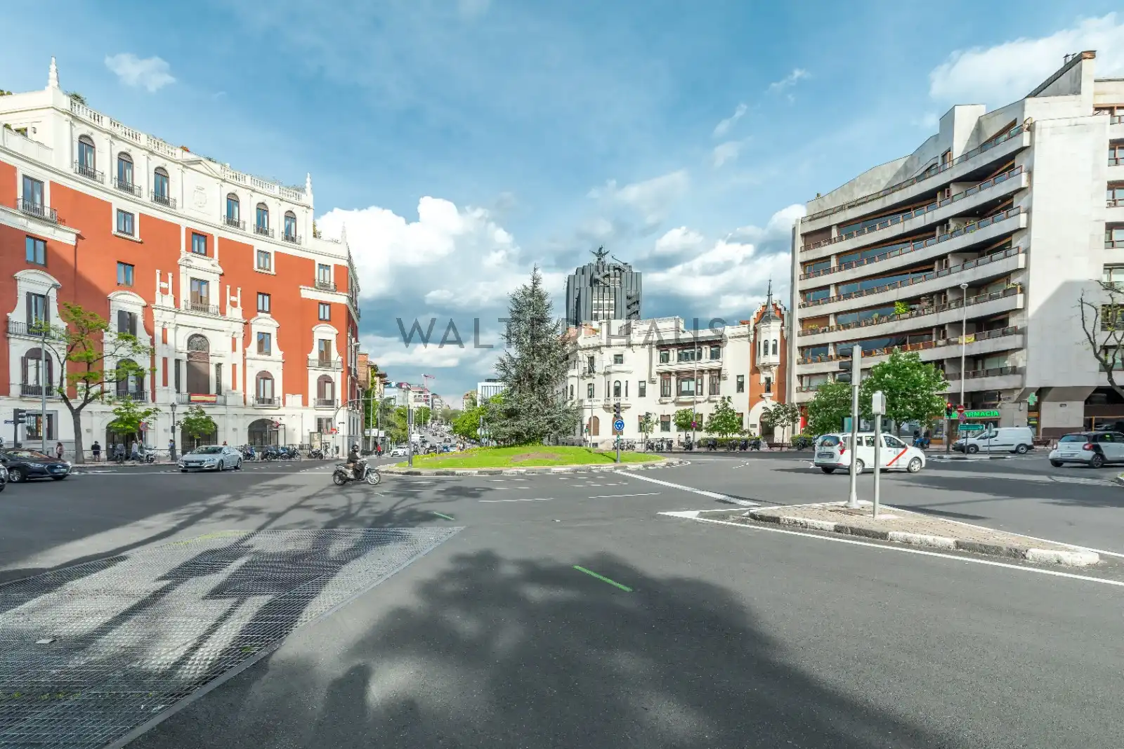 Vista exterior de Àtic en venda en Madrid amb Calefacció, Terrassa i Traster