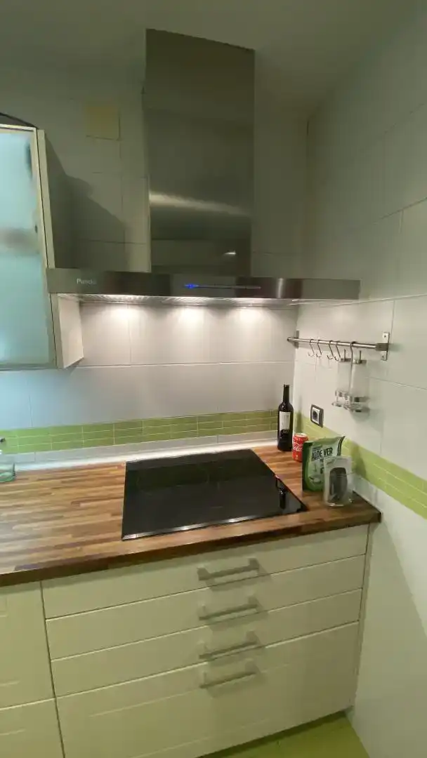 Cocina de Piso en venta en  Granada Capital con Piscina y Balcón