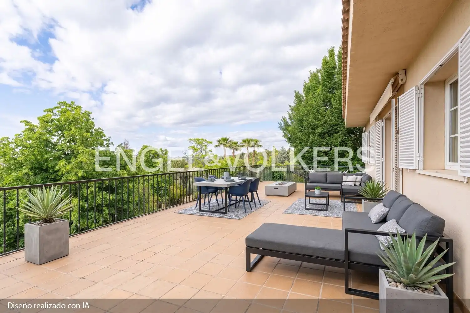 Terrassa de Casa o xalet en venda en Torrelodones amb Calefacció, Jardí privat i Terrassa