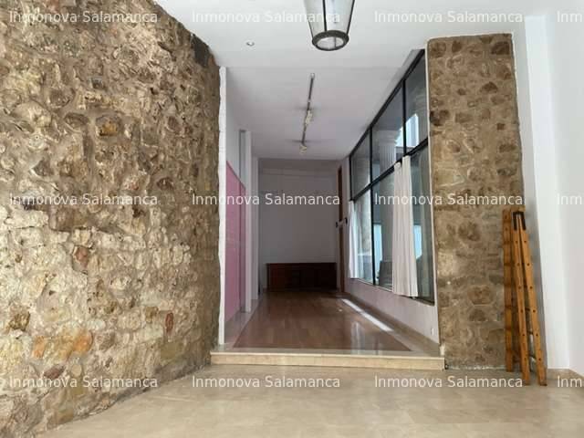 Local comercial en Alquiler en Barrio del Centro