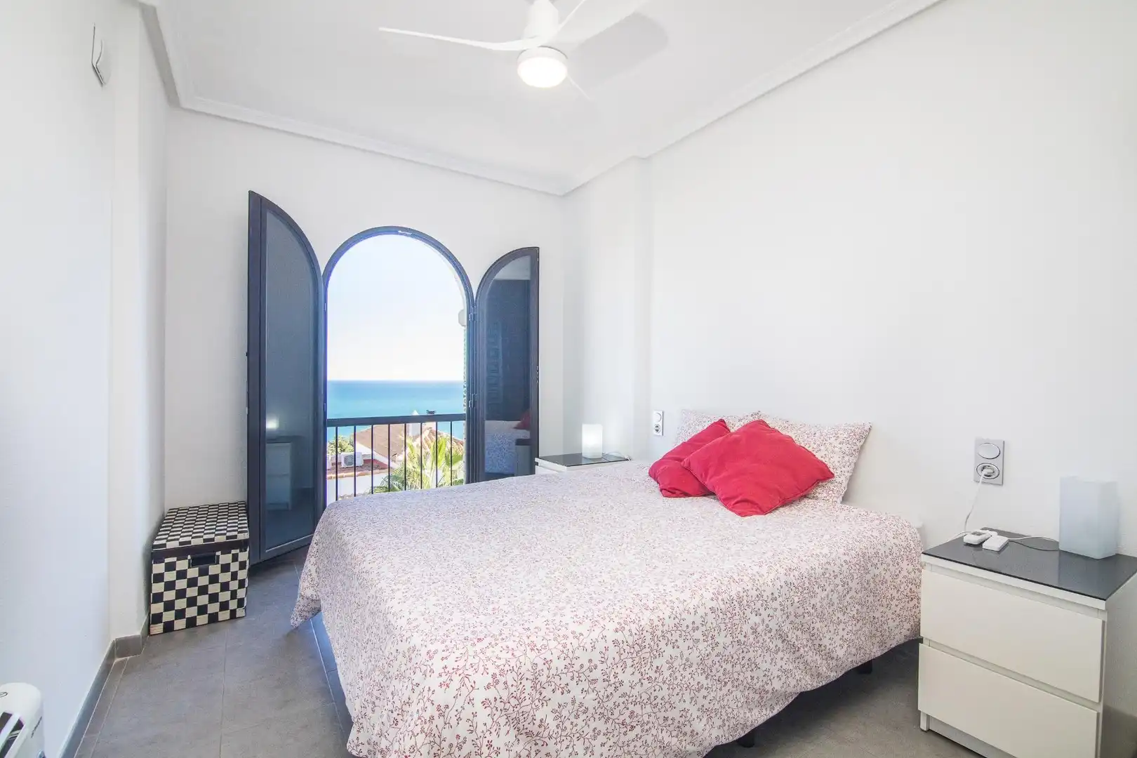 Habitación de Casa o chalet en venta en Santa Pola con Calefacción, Jardín privado y Terraza