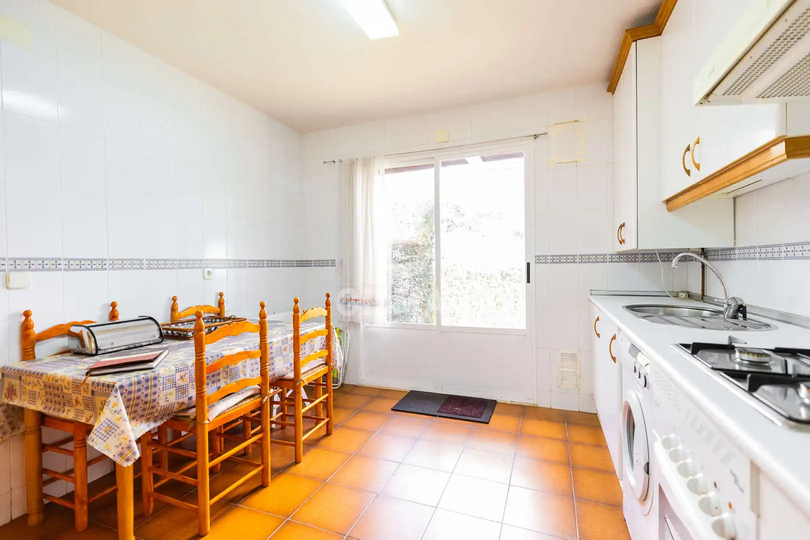 Cocina de Casa adosada en venta en Cercedilla con Calefacción, Jardín privado y Piscina