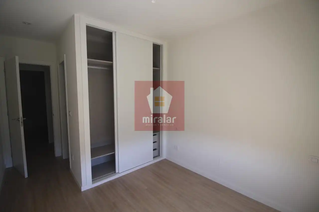 Flat with lift for sale in Salvaterra de Miño, imagen 3