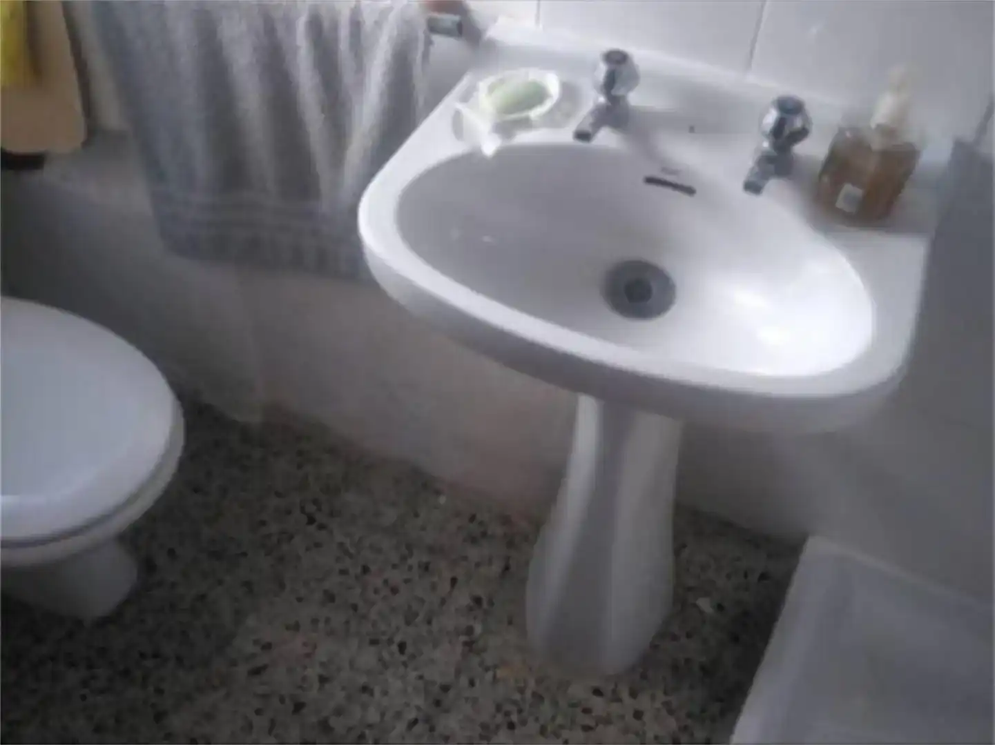 Bany de Casa adosada en venda en Azara amb Moblat i Balcó