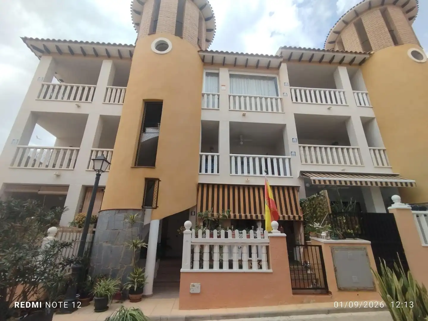 Außenansicht von Wohnungen zum Verkauf in Elche / Elx mit Terrasse, Möbliert und Balkon