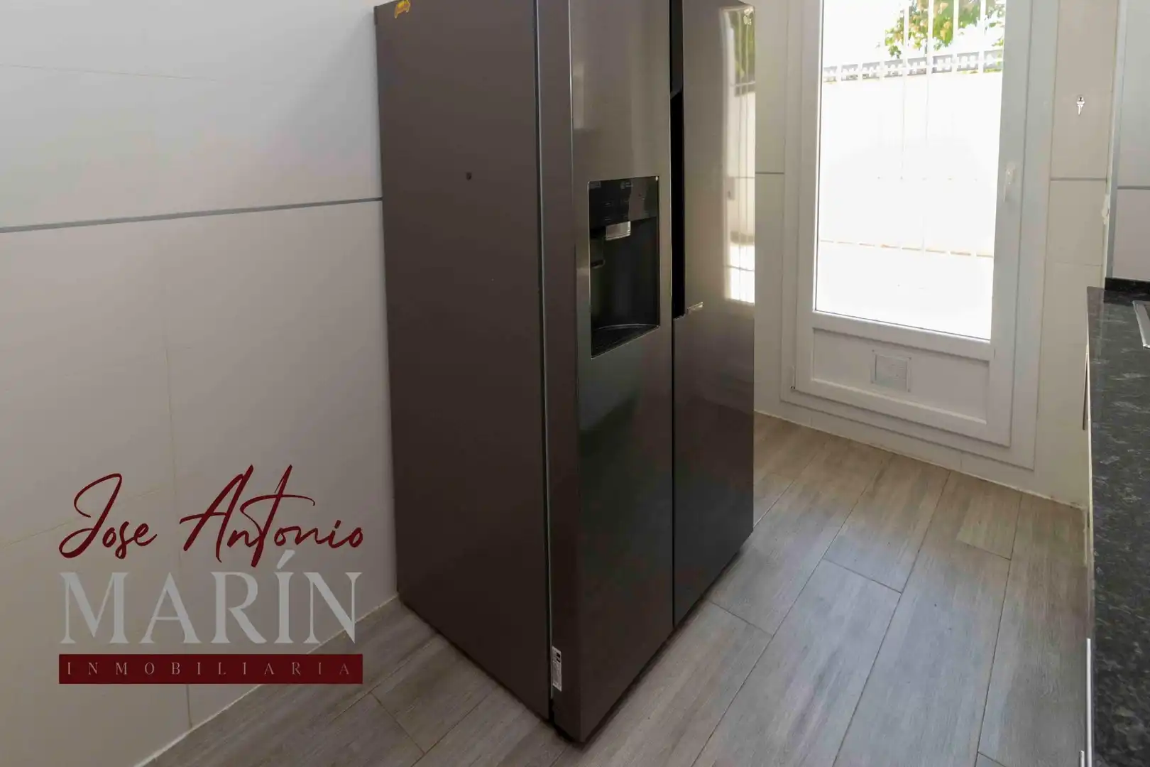 Vista exterior de Apartament en venda en Badajoz amb Aire condicionat, Calefacció i Jardí privat