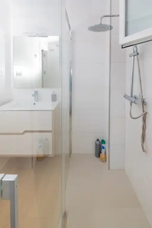 Bany de Casa adosada de lloguer en Vélez-Málaga amb Aire condicionat, Calefacció i Terrassa