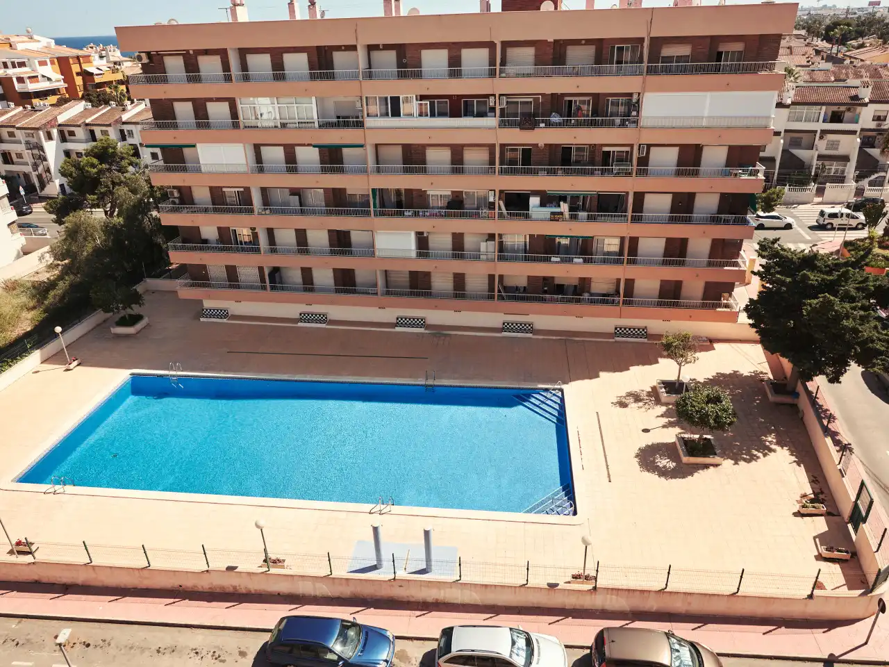 Schwimmbecken von Wohnungen zum Verkauf in Torrevieja mit Klimaanlage, Heizung und Terrasse