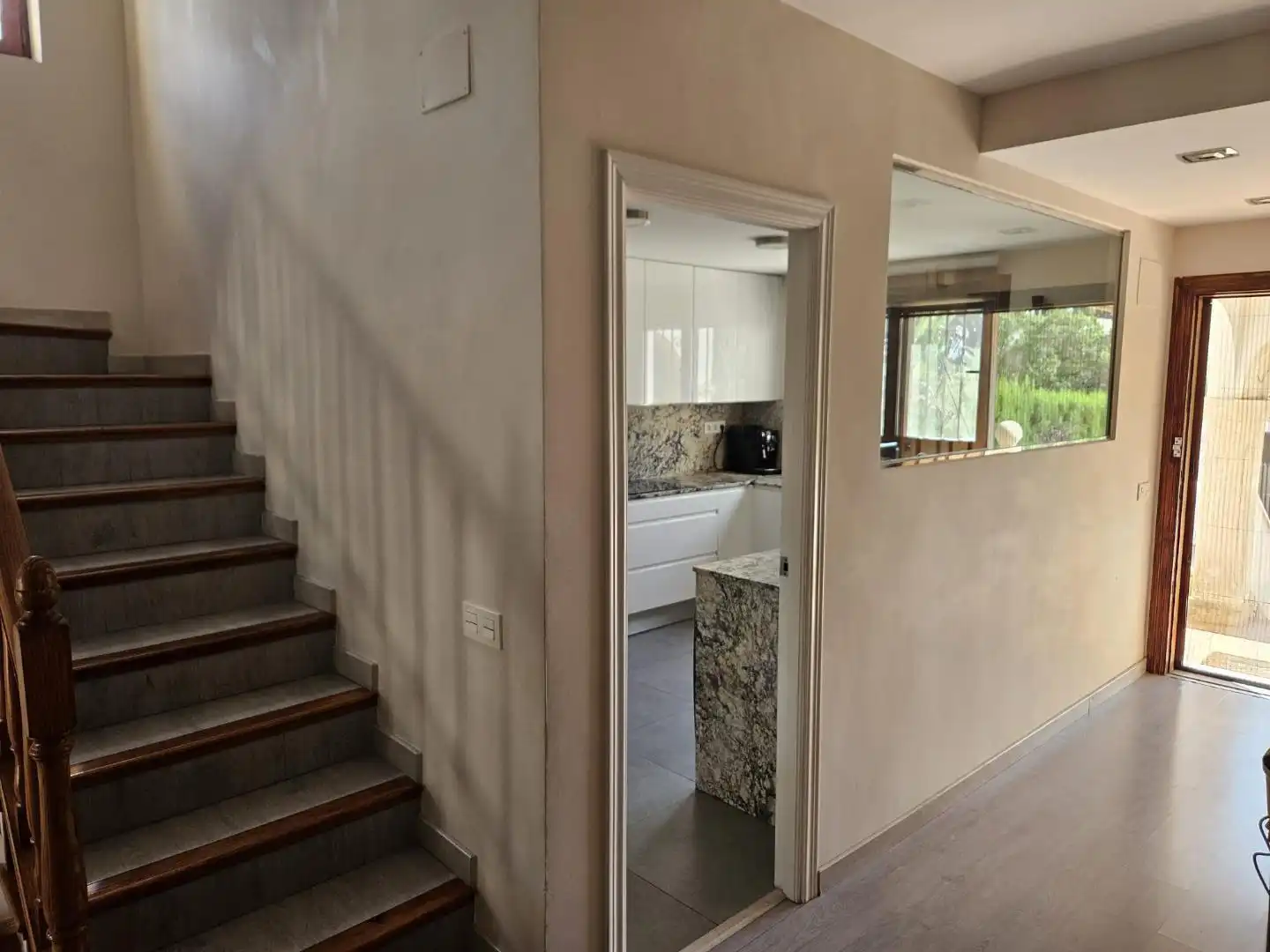 Casa adosada en venta en Torrent con Terraza
