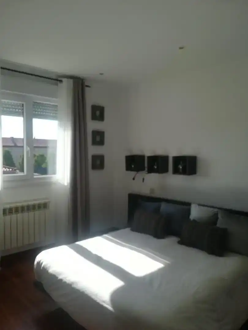 Dormitori de Casa o xalet en venda en Oyón-Oion amb Aire condicionat