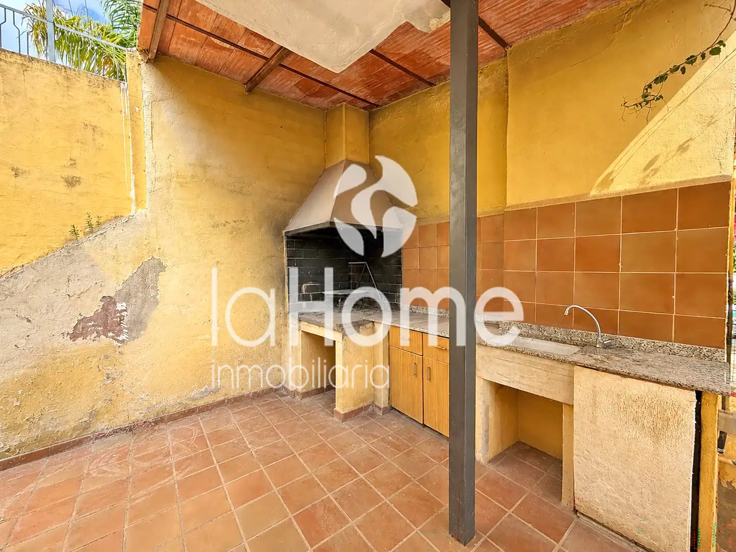 Küche von Haus oder Chalet zum Verkauf in Paterna mit Klimaanlage, Privatgarten und Terrasse