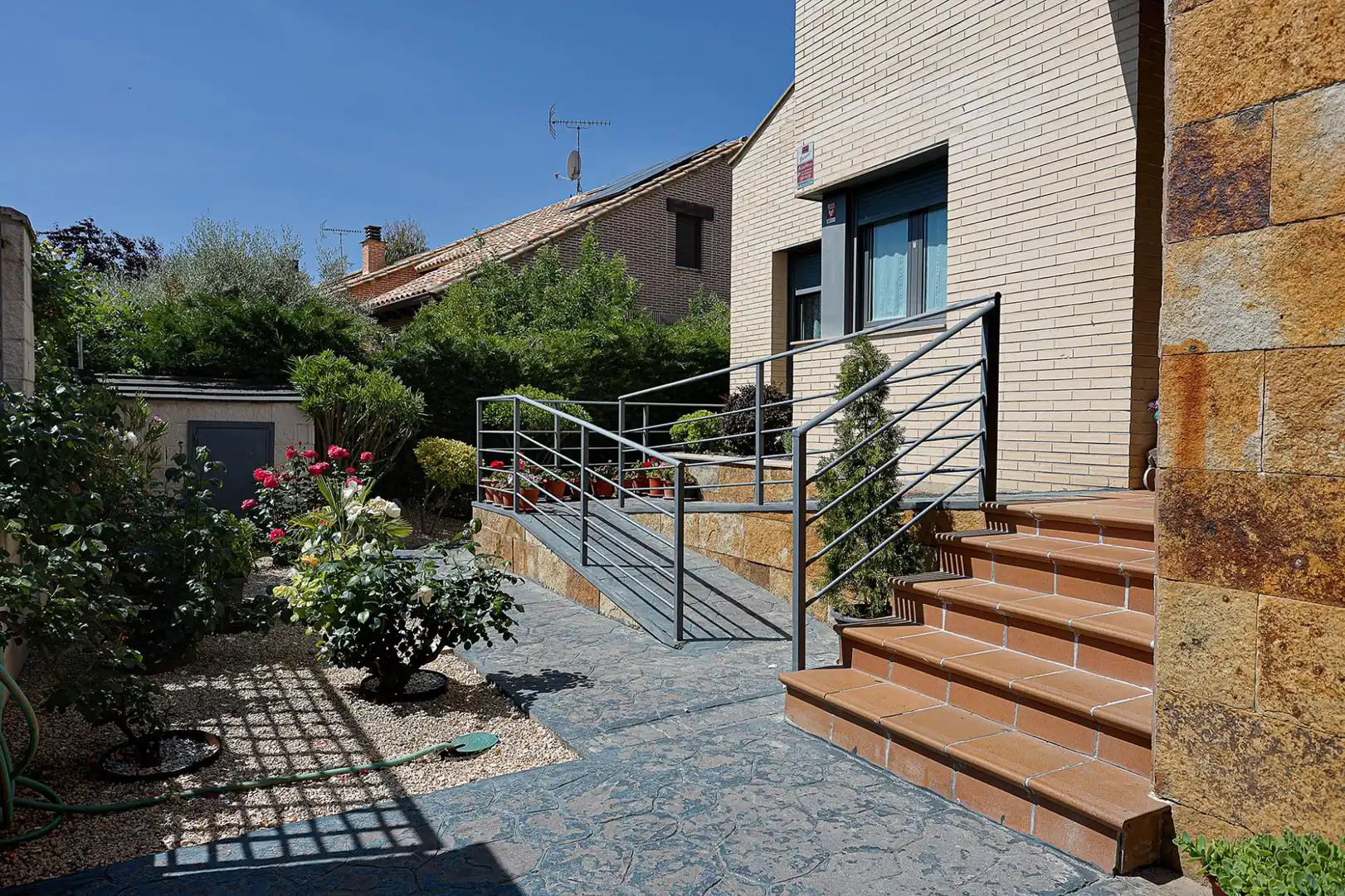 Houses for sale in Aldeamayor de San Martín