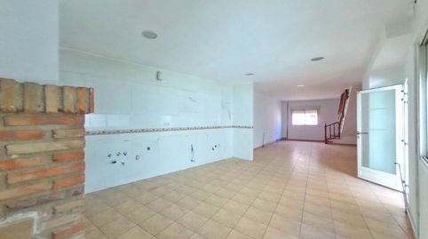 Foto 4 de Casa adosada en venda a Calle Morón, Foz-calanda, Teruel