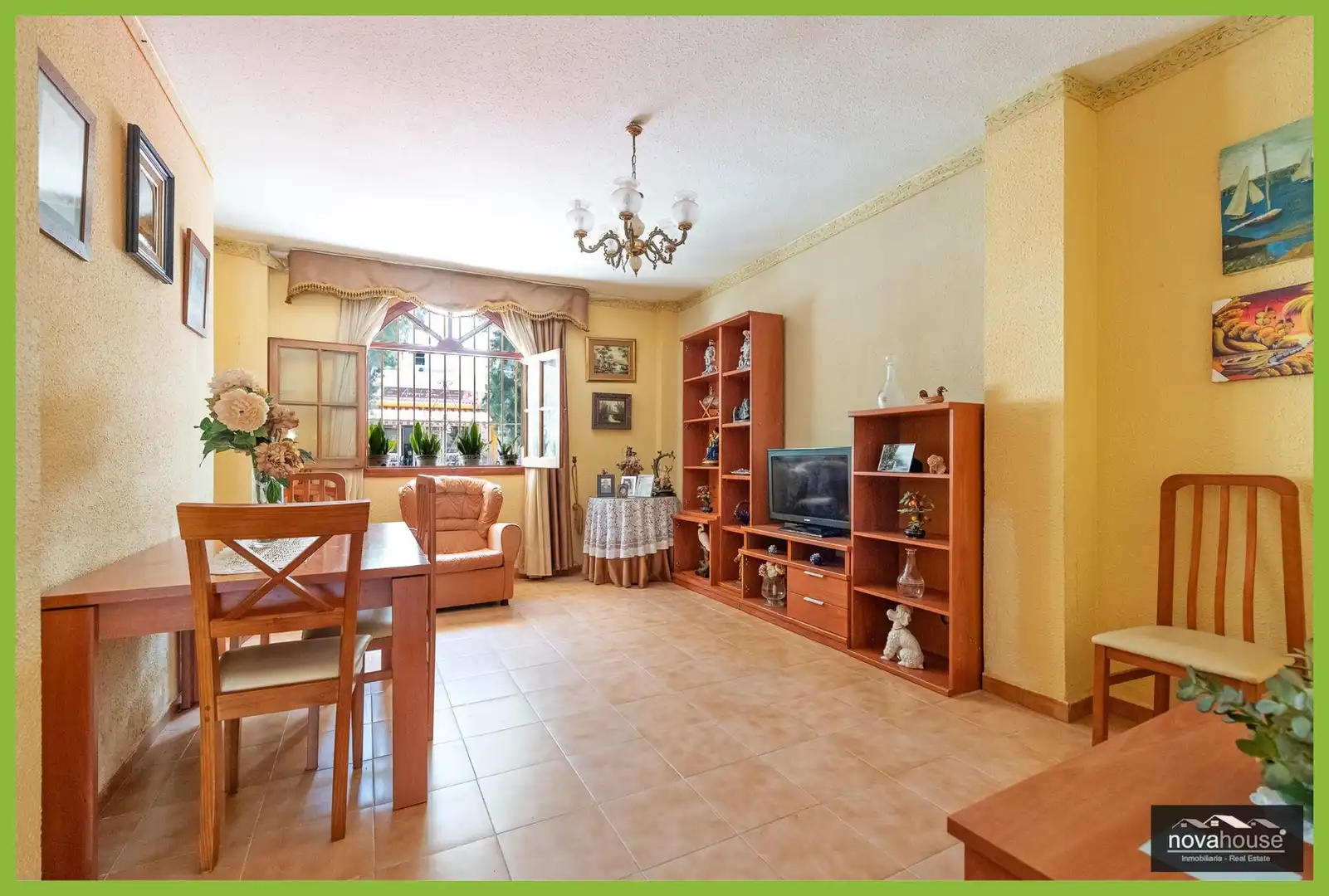 Sala de estar de Casa o chalet en venta en Málaga con Aire acondicionado, Terraza y Trastero