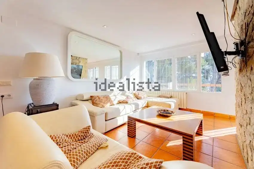 Sala de estar de Casa o chalet en venta en La Nucia con Aire acondicionado, Calefacción y Jardín privado