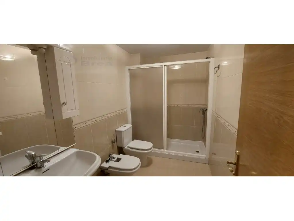 Bathroom of Flat for sale in Lalín