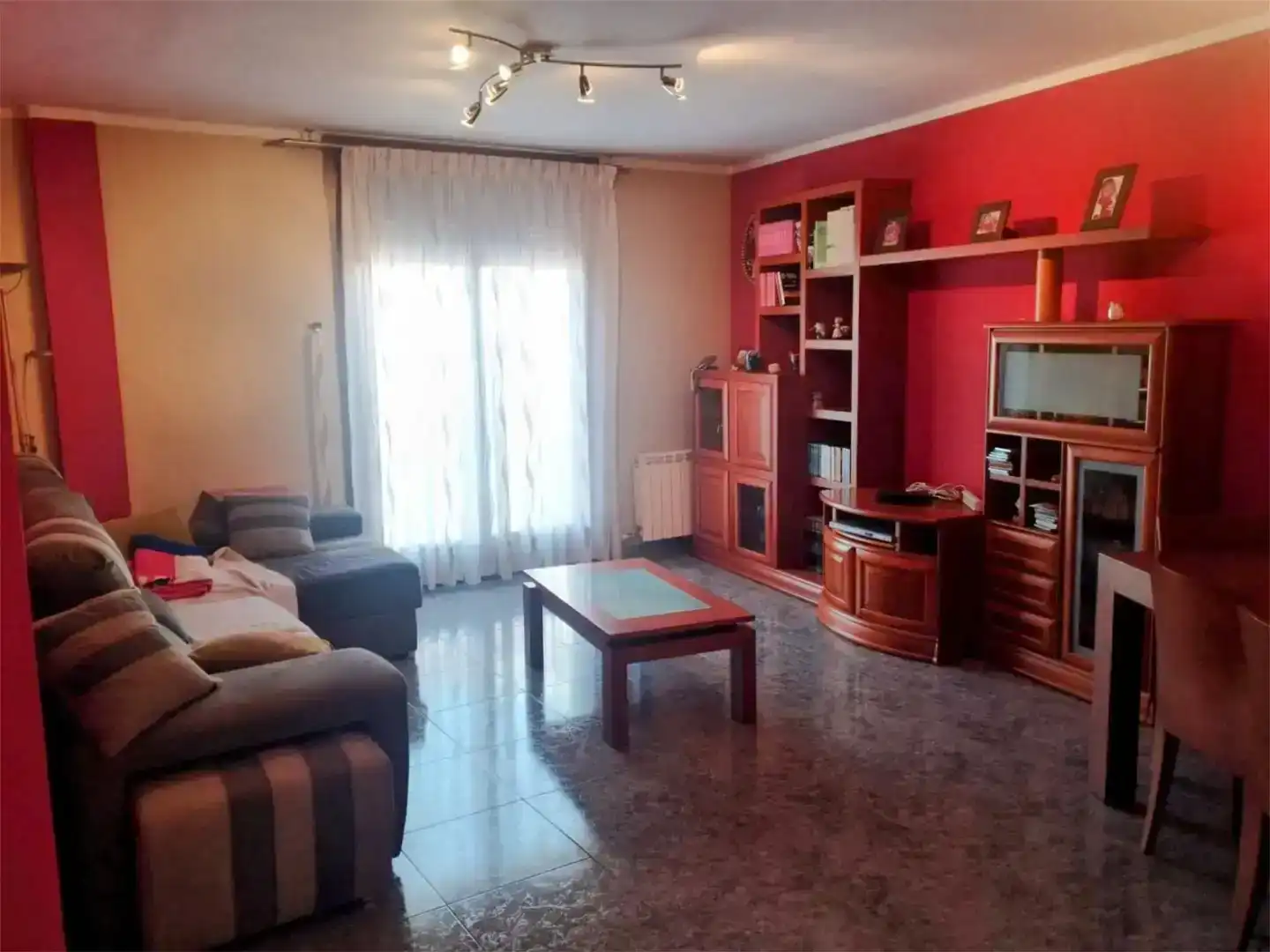Sala d'estar de Pis en venda en Cariñena amb Aire condicionat i Balcó