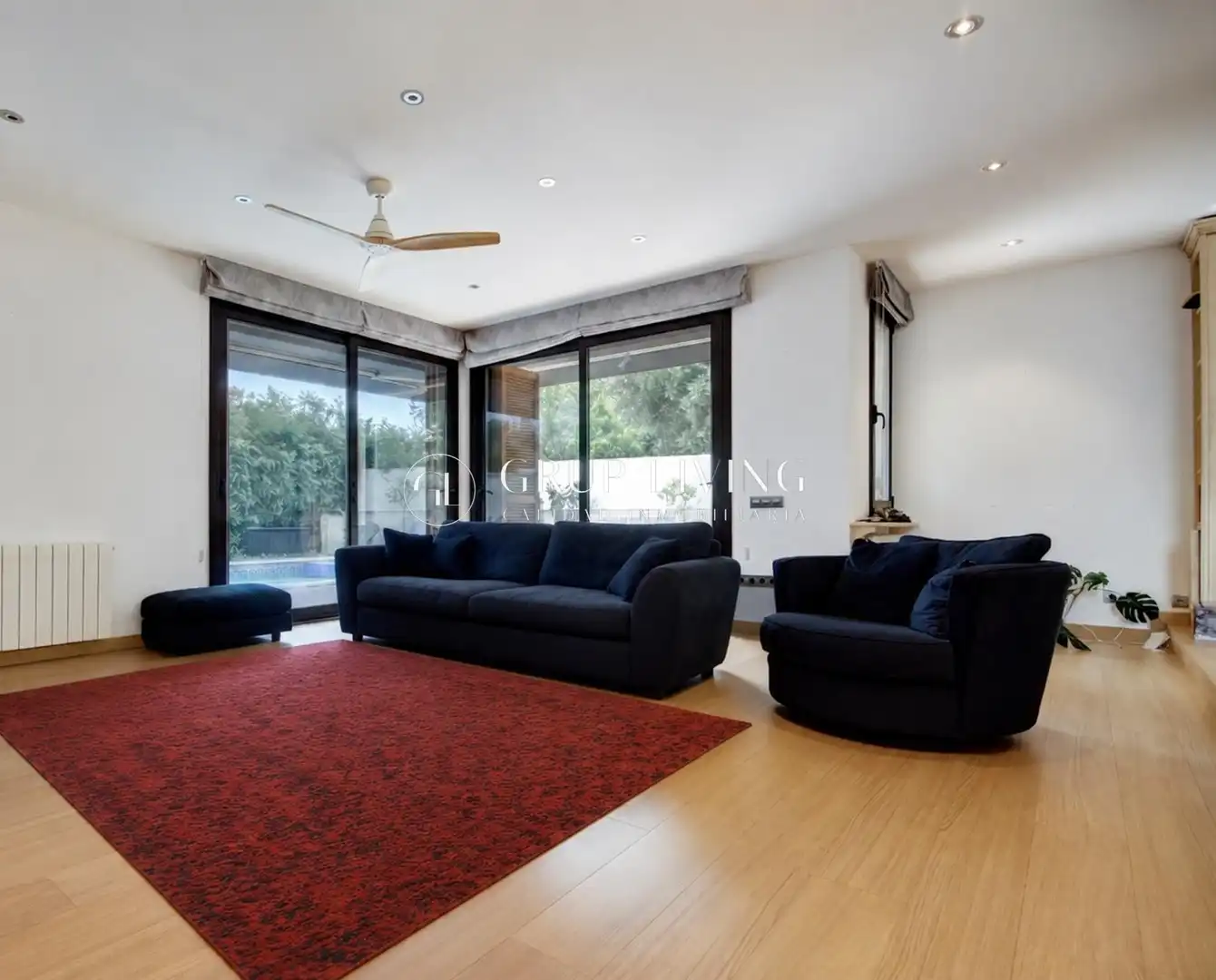 Casa amb terrassa en venda a Vallpineda - Santa Bárbara, imagen 4
