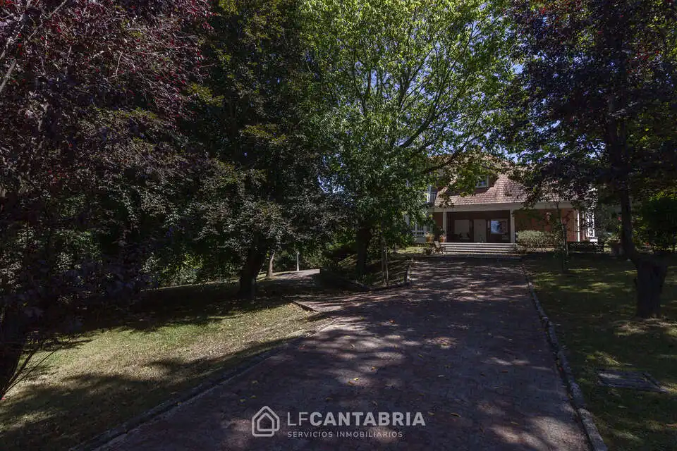 Casa con piscina en venta en La Sierra, imagen 3
