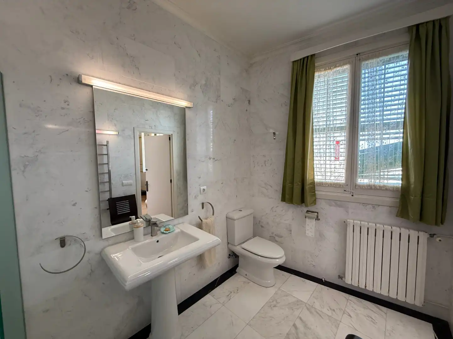 Bany de Apartament en venda en Eivissa amb Aire condicionat, Calefacció i Terrassa