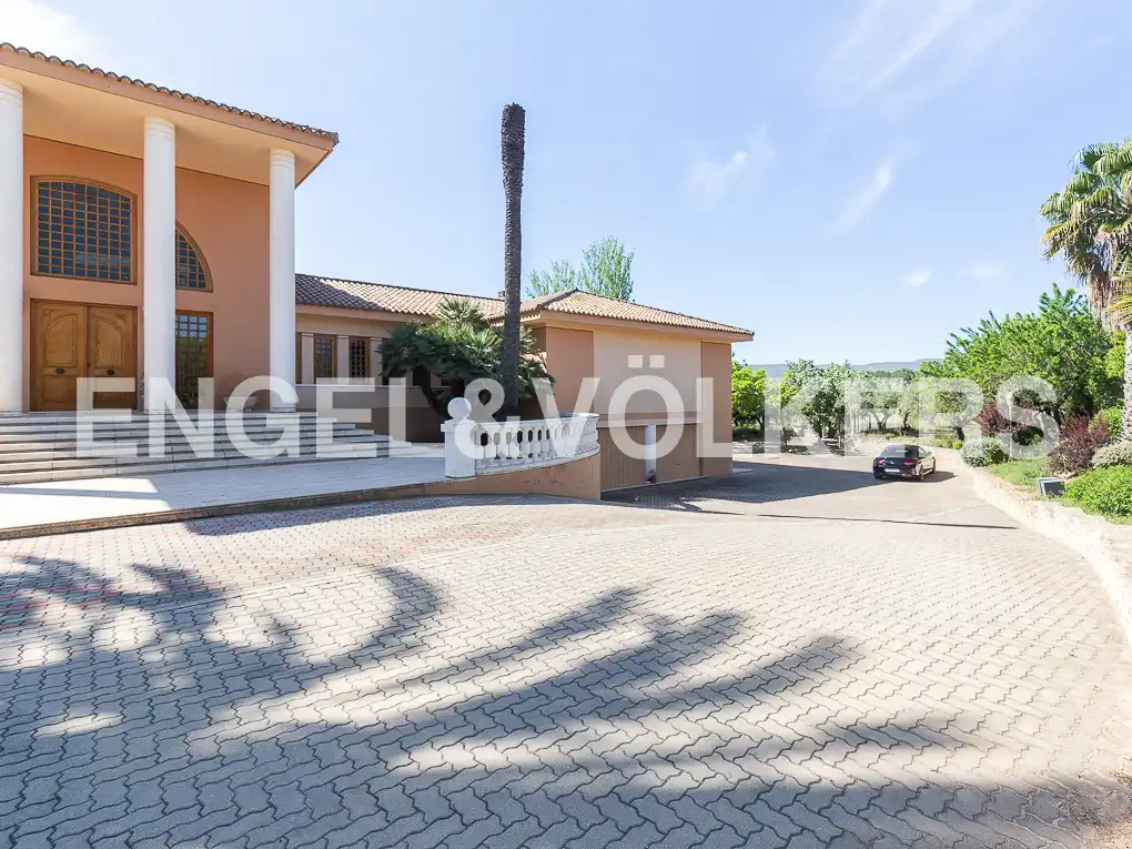 Exterior view of Houses for sale in Ontinyent  with Air Conditioner, Heating and Private garden