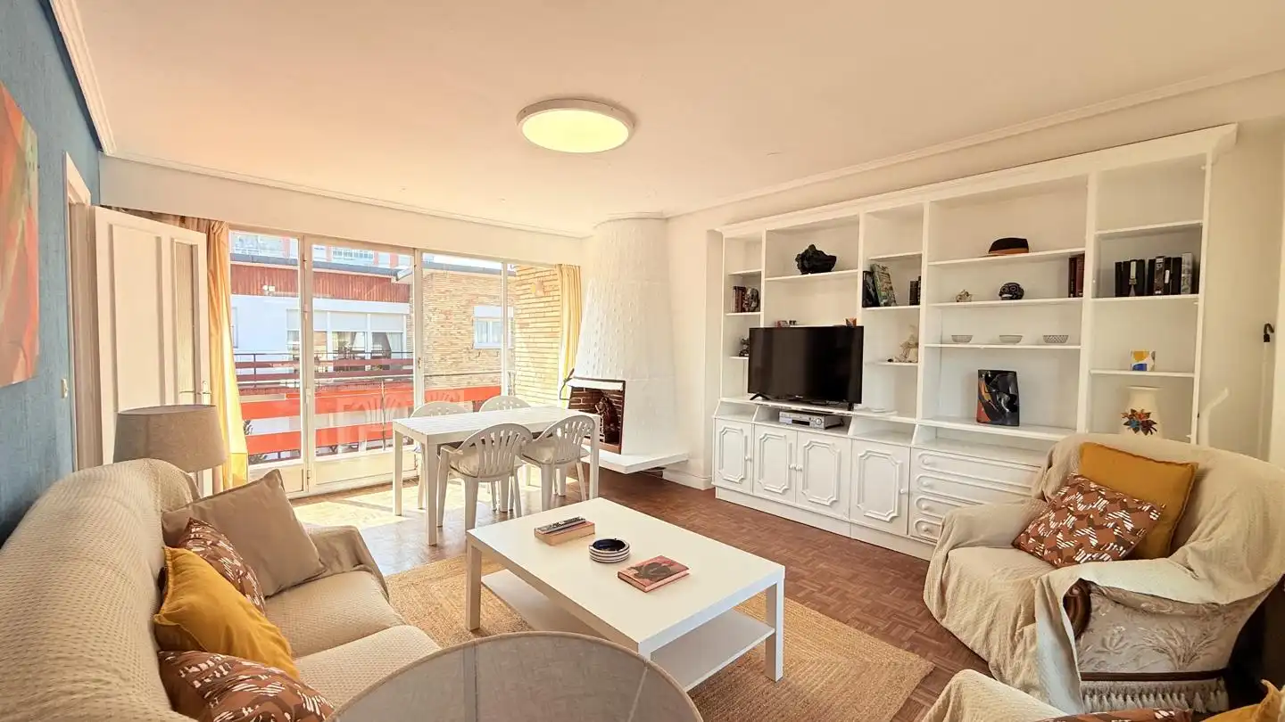 Living room of Flat for sale in Laredo