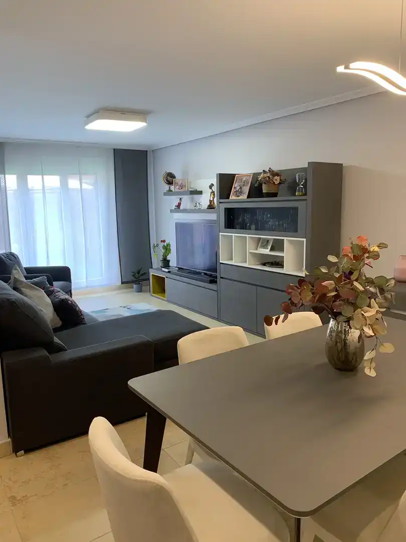 Sala d'estar de Casa adosada en venda en Laguna de Duero, Valladolid