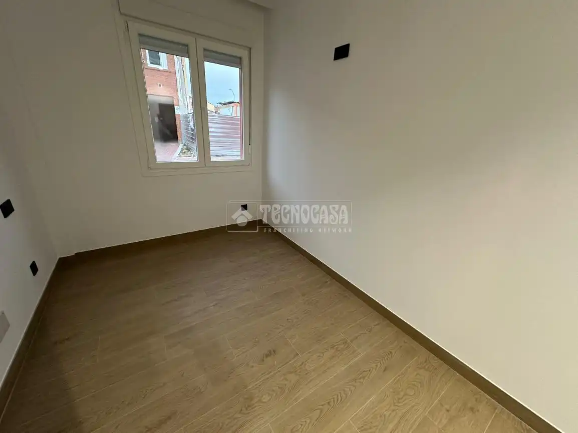 Schlafzimmer von Wohnung zum Verkauf in Meco mit Heizung