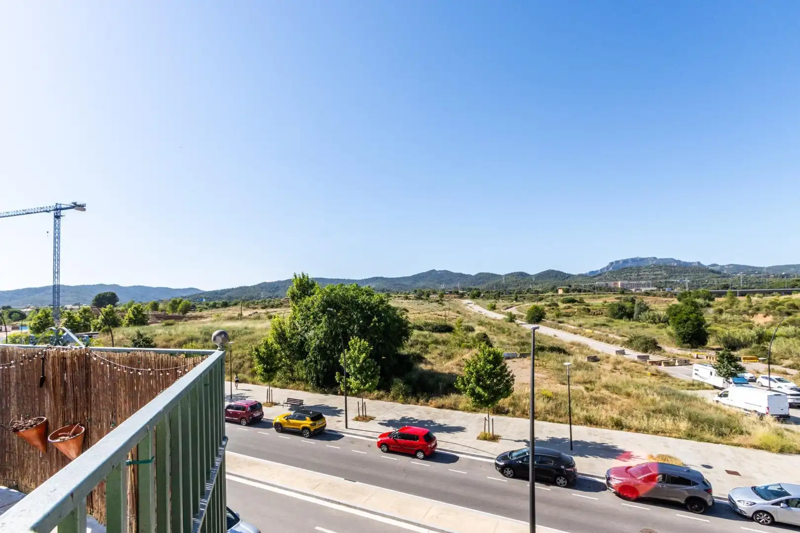 Außenansicht von Einfamilien-Reihenhaus zum Verkauf in Terrassa mit Heizung und Terrasse