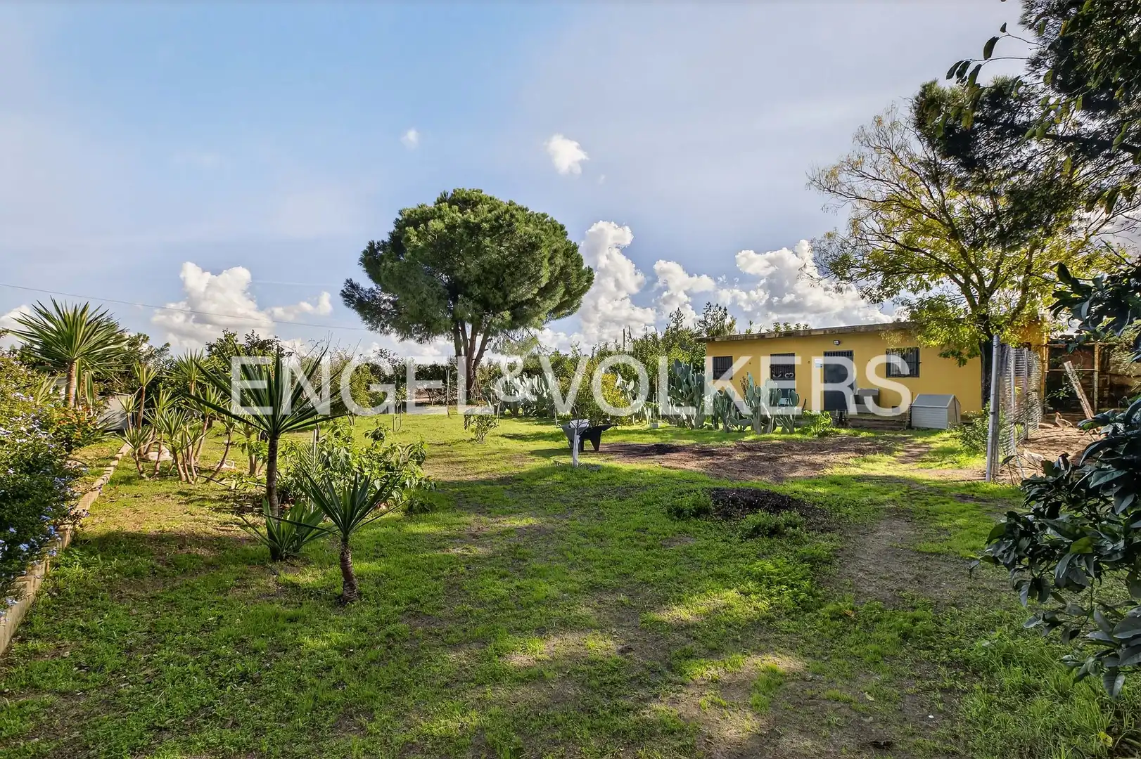 Houses for sale in Morón de la Frontera  with Air Conditioner, Heating and Private garden