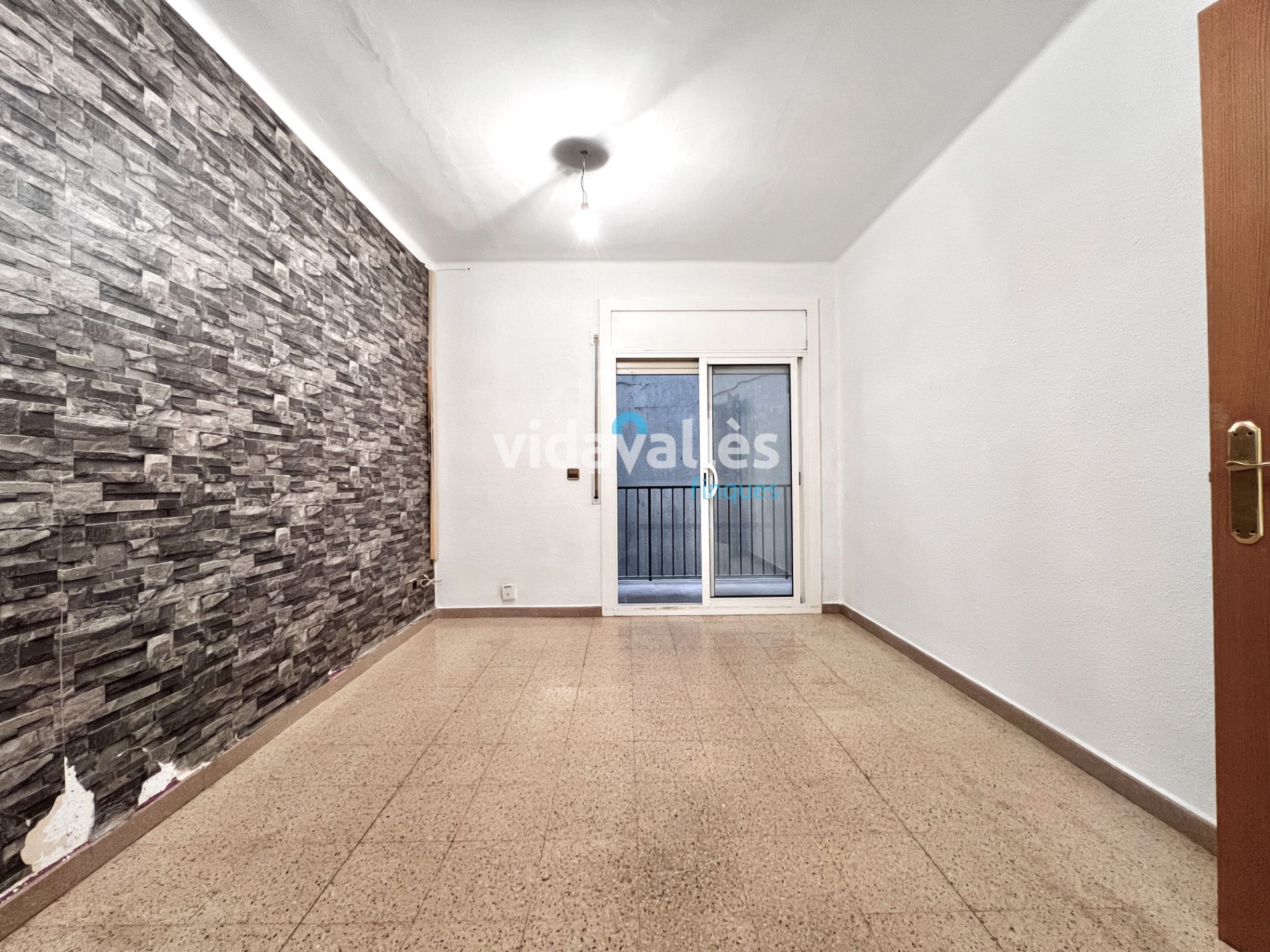 Dormitori de Pis en venda en Cardedeu amb Forn, Balcó i Internet