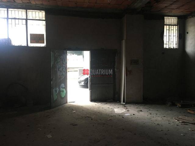 Local comercial en Alquiler en Rúa De Frei Rosendo Salvado en Ensanche - Sar