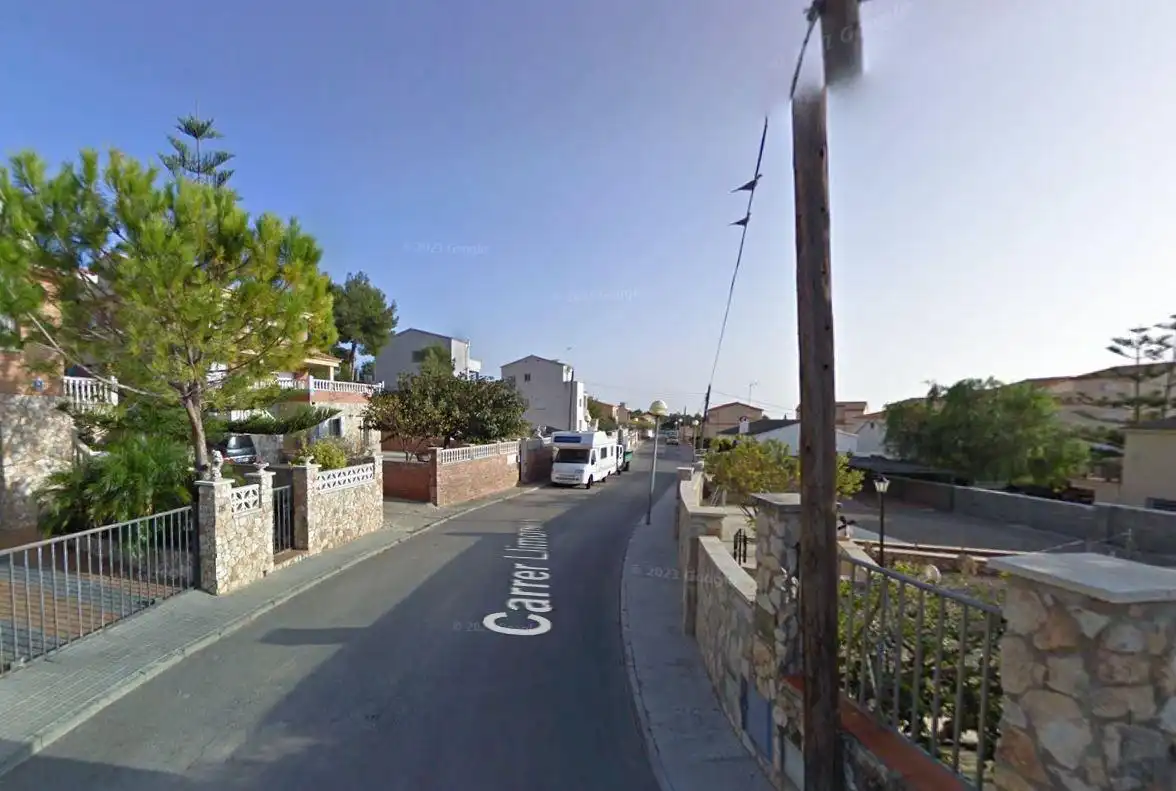 Casa amb jardí en venda a LLIMONERS DELS 16