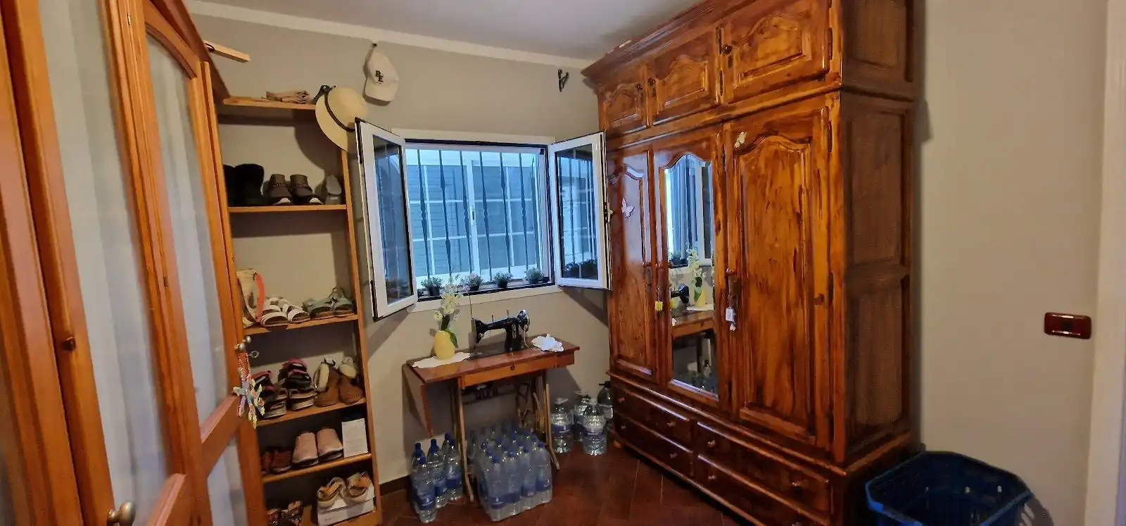 Habitación de Casa o chalet en venta en Firgas con Jardín privado, Piscina y Amueblado