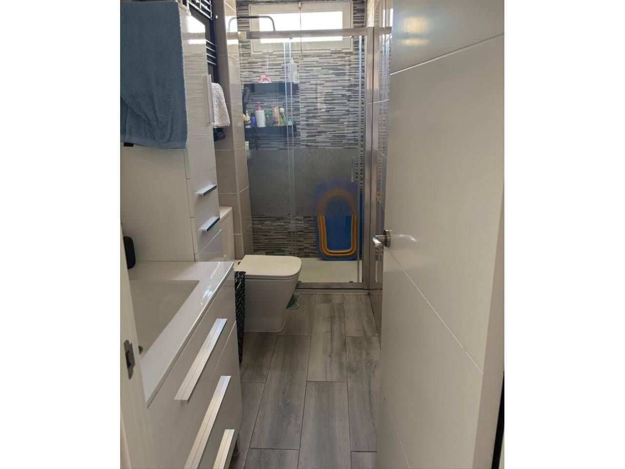 Bathroom of Flat for sale in  Madrid Capital  with Air Conditioner, Heating and Balcony