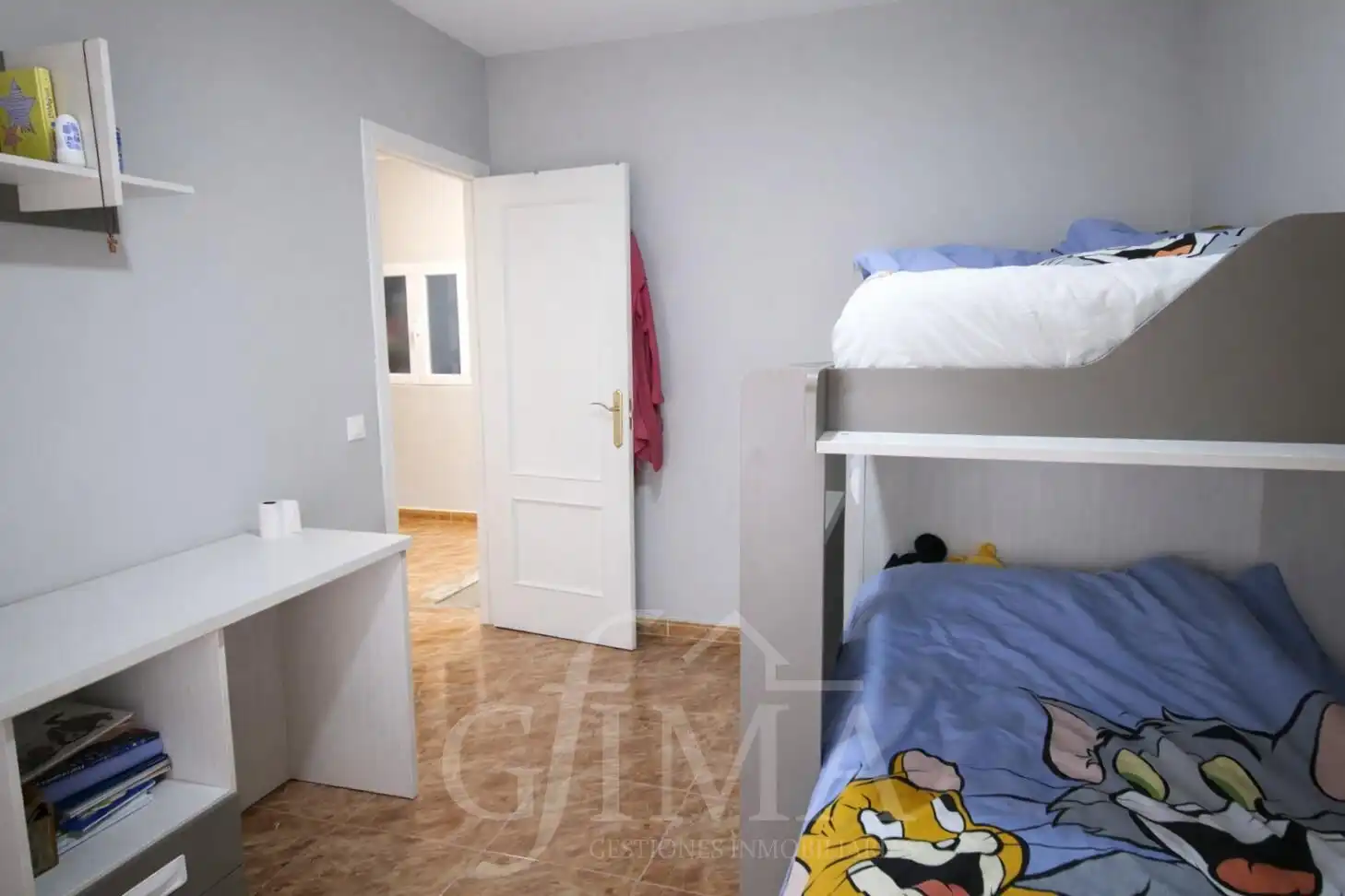 Dormitori de Casa o xalet en venda en Tomelloso amb Aire condicionat, Calefacció i Terrassa